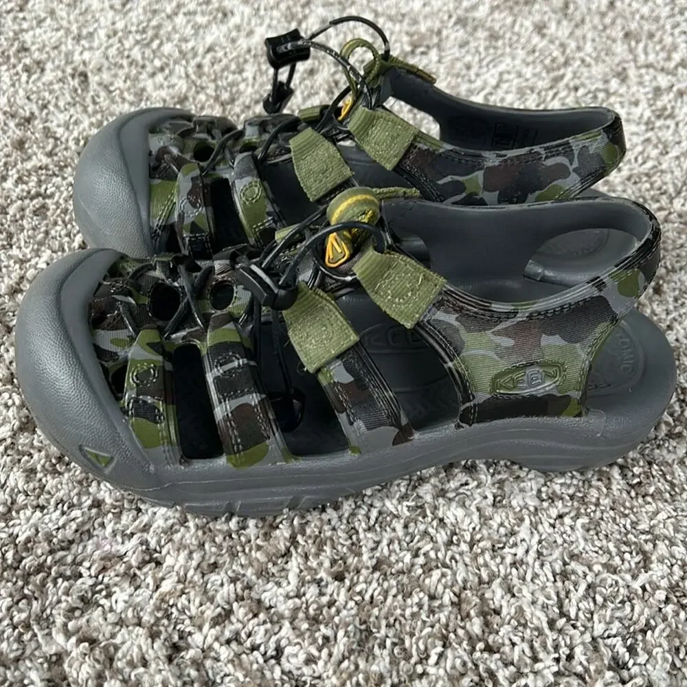 Keen Kids Sunport Strappy Sandals in Green Gray Camo